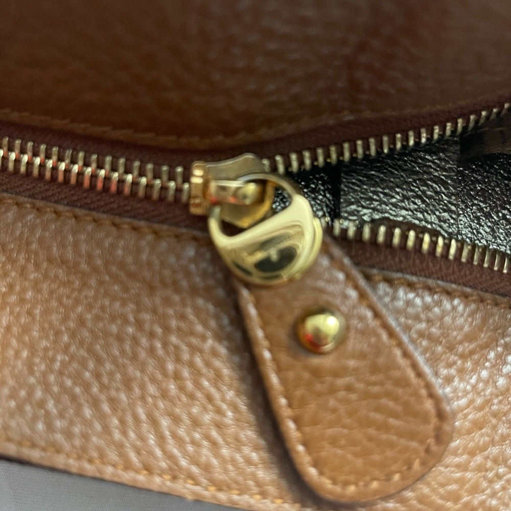 Authentic Salvatore ferragamo - Picture 9 of 14